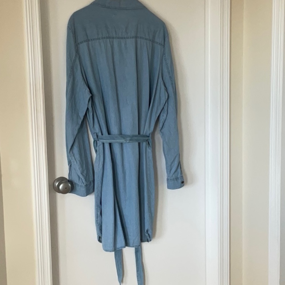Dress - Picture 2 of 4